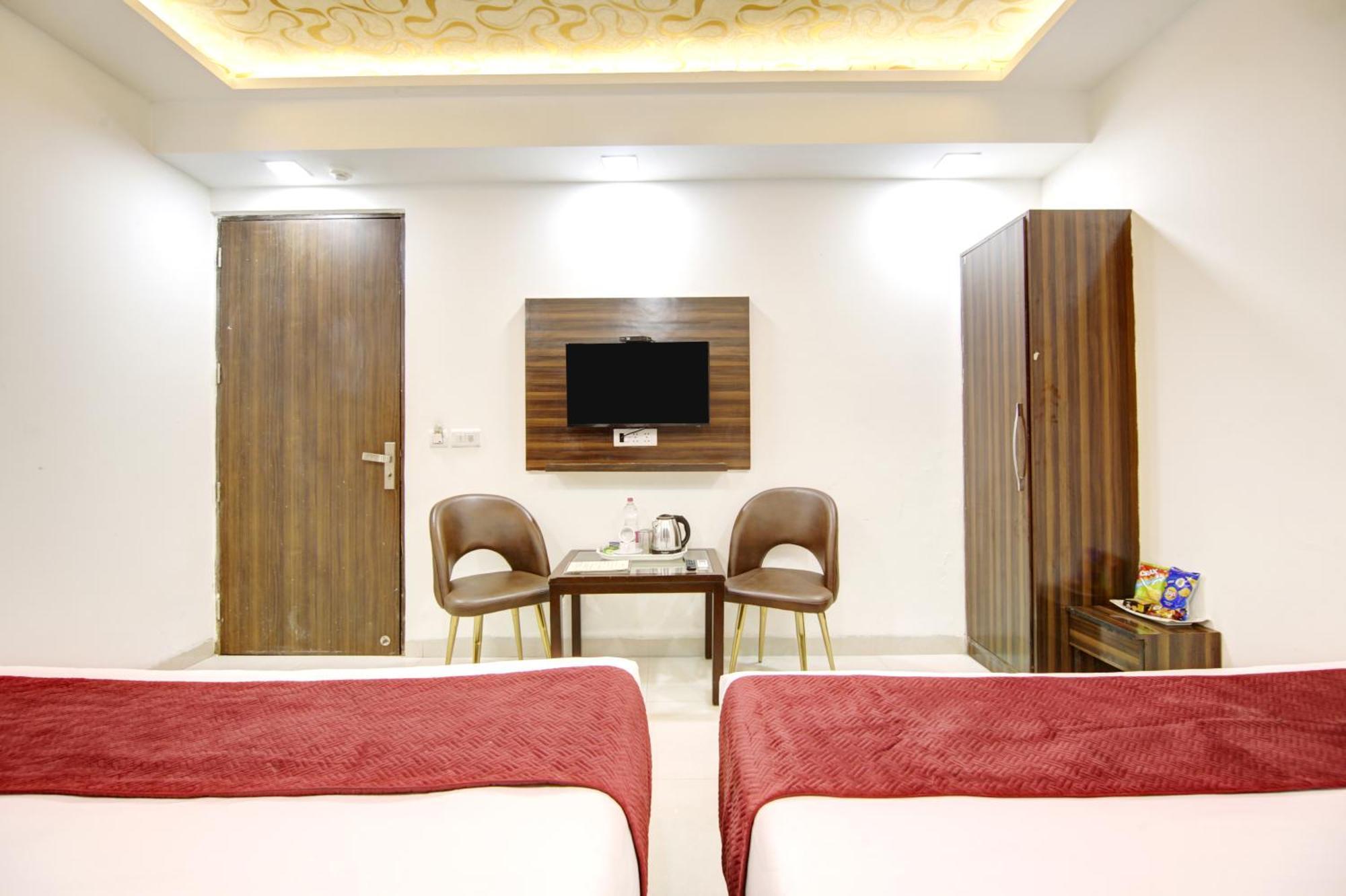 Airport Hotel Chanakya Delhi Нью-Делі Екстер'єр фото